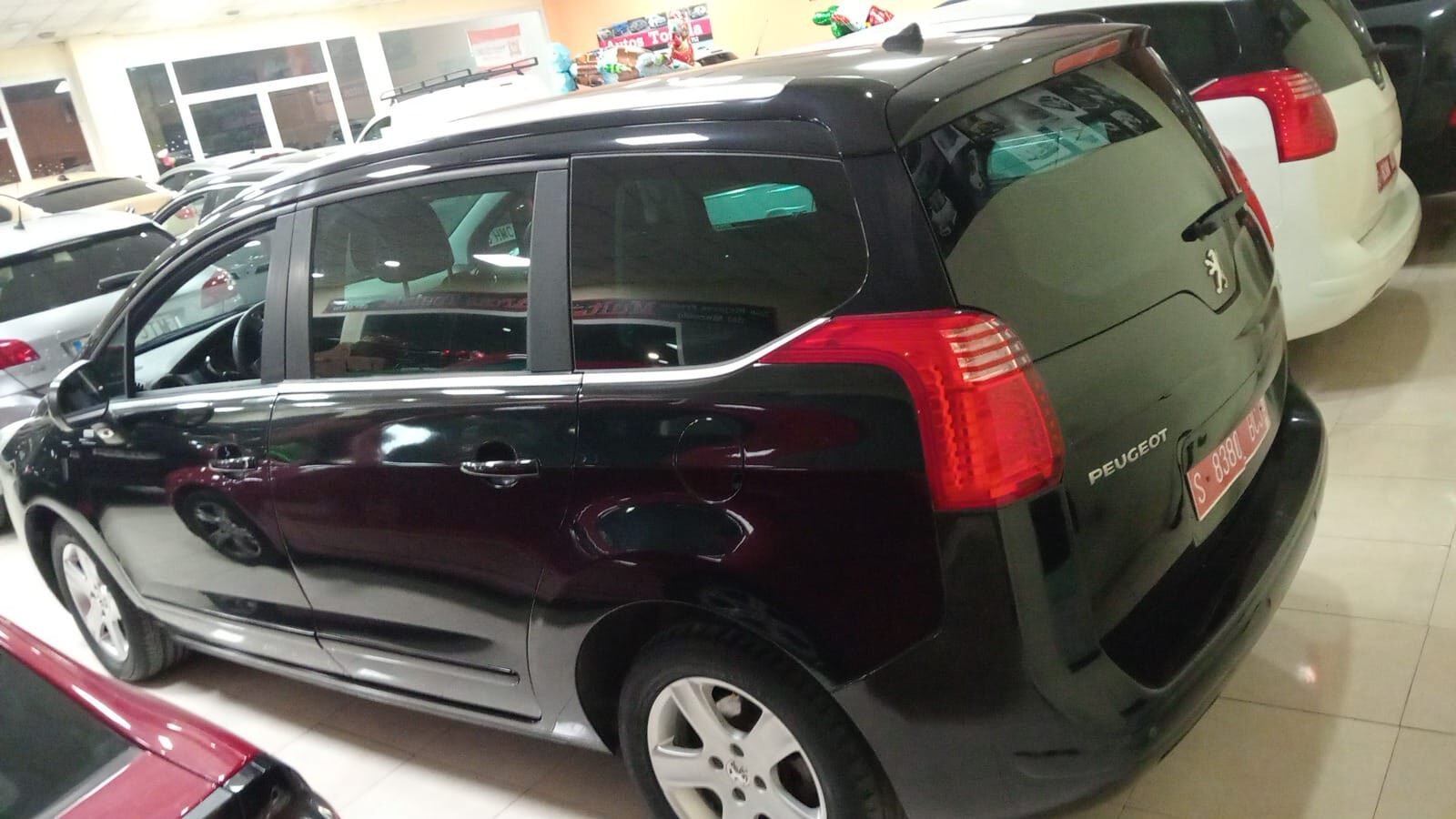 PEUGEOT 5008 Access 1.6 HDI 115 FAP