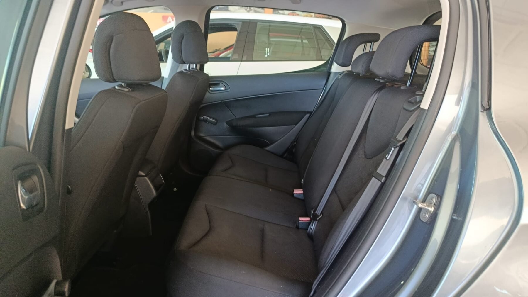 PEUGEOT 308 Confort 1.6 VTi 120