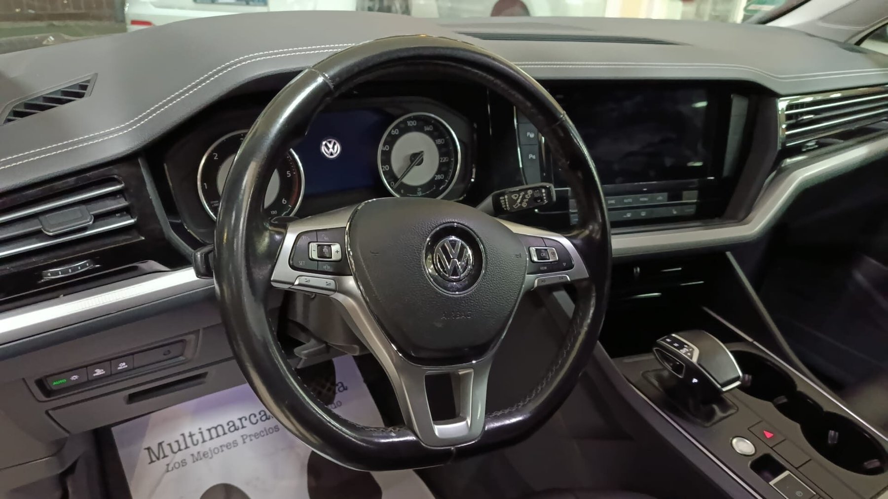 VOLKSWAGEN Touareg Premium 3.0 TDI Tip 4Mot