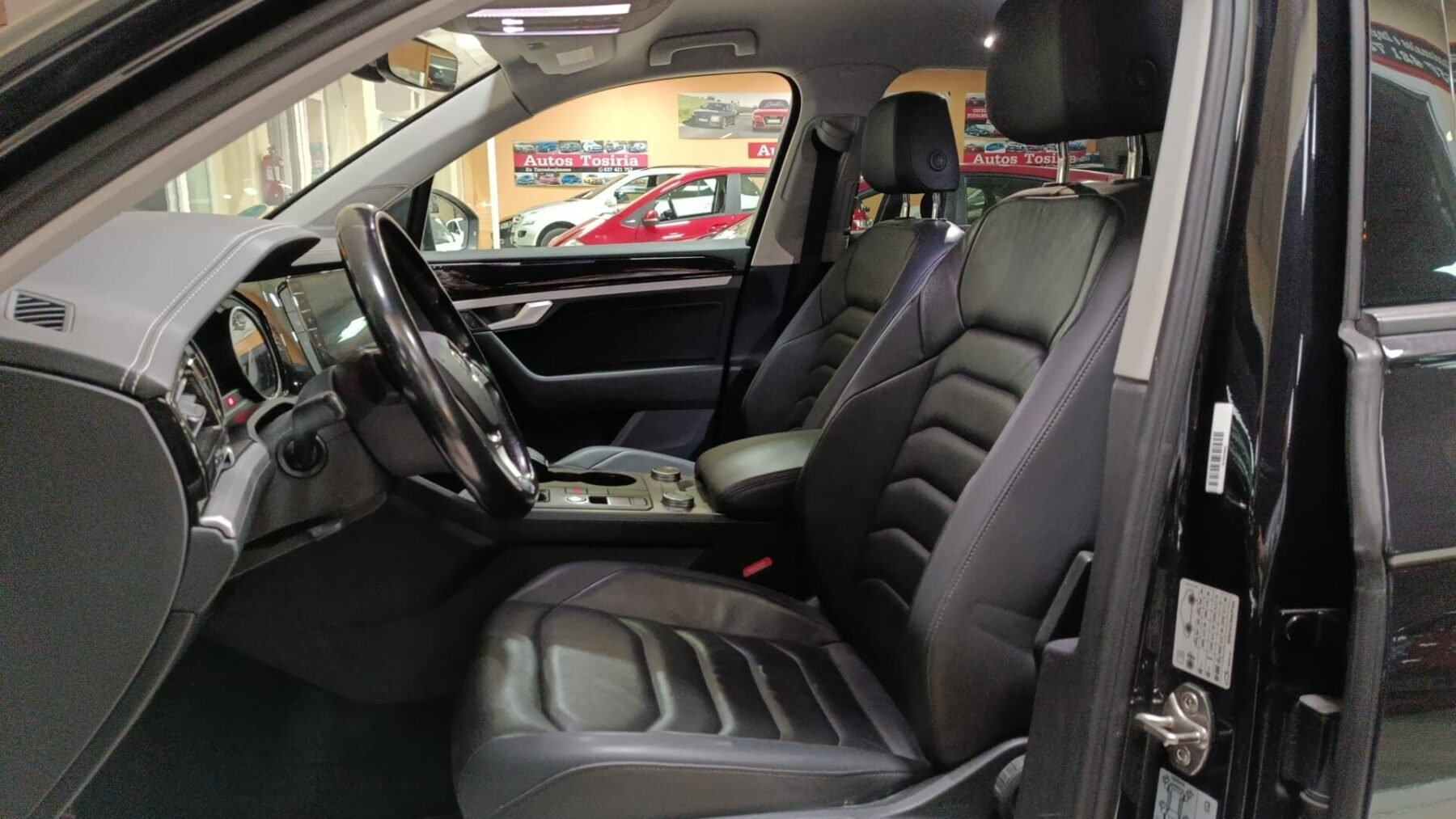 VOLKSWAGEN Touareg Premium 3.0 TDI Tip 4Mot